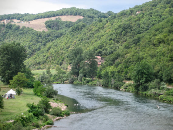 La Bouysse vakantiehuis 15 min. van rivier